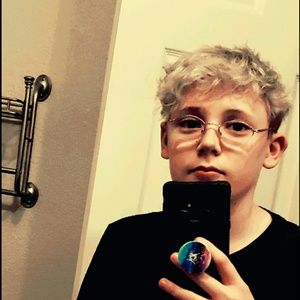 Meet your Posher, Travis